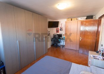 Camera / camera da letto - Four-room apartment Via Guido Rossa
 
4, Fontanellato - photo 21