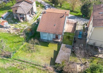 Giardino - Casa indipendente Via Montegrappa
36, Salsomaggiore Terme - foto 11