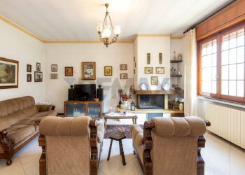 Soggiorno - Casa indipendente Via Montegrappa
36, Salsomaggiore Terme - foto 20