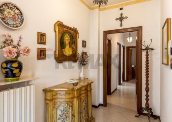 Hall / corridoio - Casa indipendente Via Montegrappa
36, Salsomaggiore Terme - foto 35