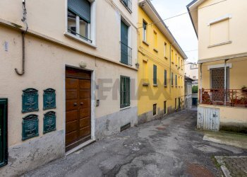 Edificio all\'aperto - Three-room apartment Via Gragnani
 
4, Salsomaggiore Terme - photo 28