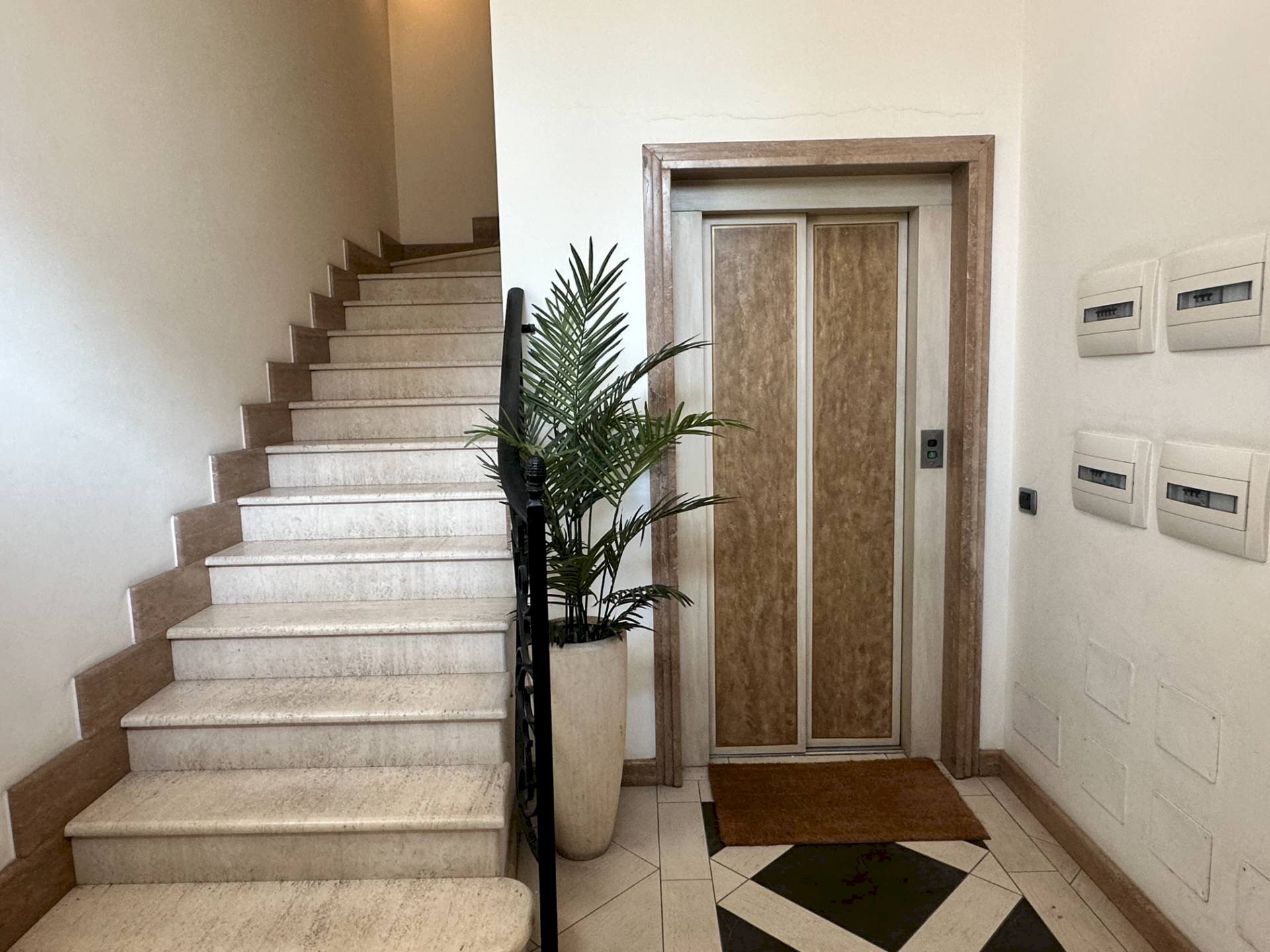 vano scala - Four-room apartment Corso Statuto
 
12, Mondovì - photo 3