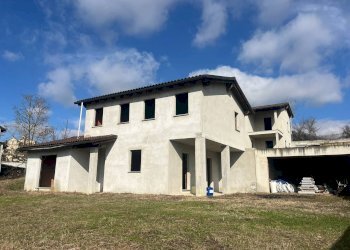 Foto 1 - Villa Ottiglio Via Roma
 
10, Ottiglio - photo 1