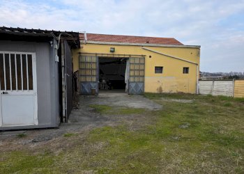 Foto 4 - Capannone Via Banna
 
2, San Francesco al Campo - foto 3