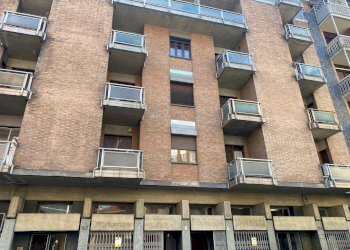 Foto 1 - Negozio VIA VEROLENGO
151, Torino - foto 1