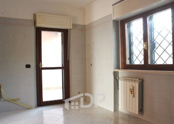 Foto 8 - Quadrilocale Largo Salvo D'Acquisto
 
3, Palombara Sabina - foto 8