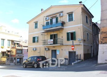 Foto 1 - Trilocale Via Isonzo
 
1, Palombara Sabina - foto 1