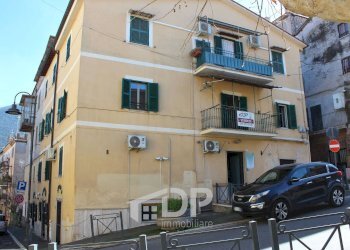 Foto 32 - Trilocale Via Isonzo
 
1, Palombara Sabina - foto 32