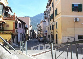 Foto 33 - Trilocale Via Isonzo
 
1, Palombara Sabina - foto 33