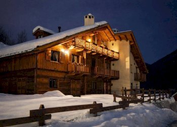 Foto 2 - Quadrilocale Via Champlas du Col Fraz.Rollieres
 
13, Sauze di Cesana - foto 2