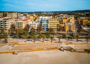 Edificio all\'aperto - Three-room apartment Via Giuseppe Garibaldi
 
99, Alghero - photo 25