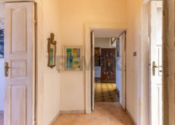 Hall / corridoio - Appartamento Piazza Efisio e Pasquale Tola
 
41, Sassari - foto 15