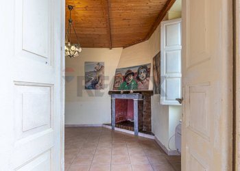 Hall / corridoio - Appartamento Piazza Efisio e Pasquale Tola
 
41, Sassari - foto 20