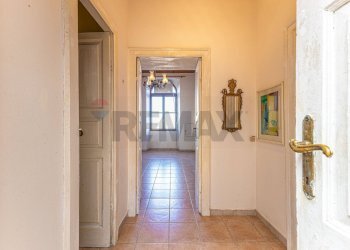 Hall / corridoio - Appartamento Piazza Efisio e Pasquale Tola
 
41, Sassari - foto 62