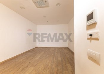 Stanza vuota - Commercial Premises Strada 24 di Via Predda Niedda, Sassari - photo 22