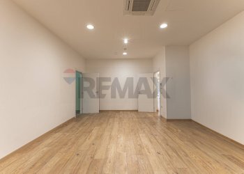 Stanza vuota - Commercial Premises Strada 24 di Via Predda Niedda, Sassari - photo 26