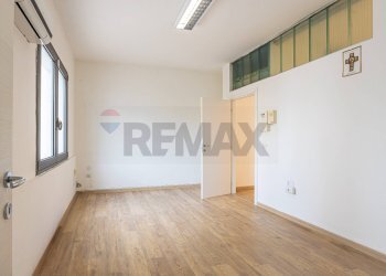 Stanza vuota - Commercial Premises Strada 24 di Via Predda Niedda, Sassari - photo 34