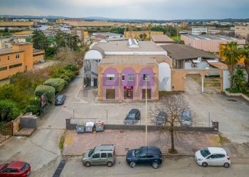 Edificio all\'aperto - Commercial Premises Strada 24 di Via Predda Niedda, Sassari - photo 46