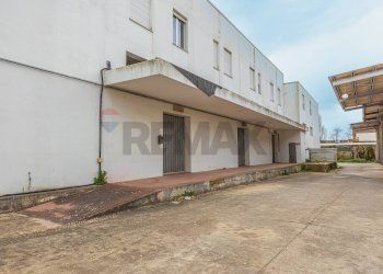 Casa all\'aperto - Commercial Premises Strada 24 di Via Predda Niedda, Sassari - photo 48