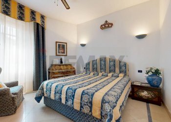 camera matrimoniale - Villa via Gaetano Donizzetti
 
51, Trezzano sul Naviglio - photo 4