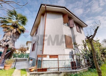 Casa all\'aperto - Villa via Gaetano Donizzetti
 
51, Trezzano sul Naviglio - photo 9