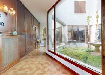 Hall / corridoio - Villa via Gaetano Donizzetti
 
51, Trezzano sul Naviglio - photo 16