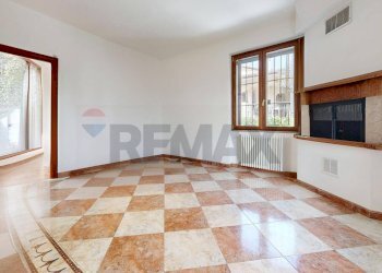 Stanza vuota - Villa via Gaetano Donizzetti
 
51, Trezzano sul Naviglio - photo 20