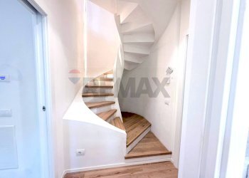 Scale - Quadrilocale VIA CESARE AJRAGHI
 
44, Milano - foto 7