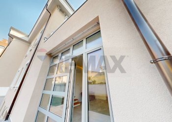 Edificio all\'aperto - Quadrilocale VIA CESARE AJRAGHI
 
44, Milano - foto 16