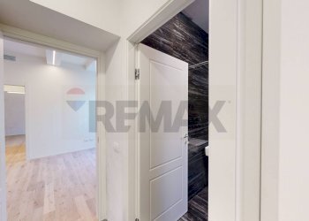 Hall / corridoio - Quadrilocale VIA CESARE AJRAGHI
 
44, Milano - foto 29