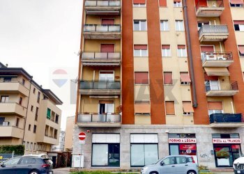 Edificio all\'aperto - Shop viale Lombardia
 
239, Brugherio - photo 13