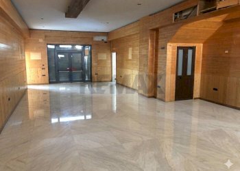 Ricezione / Lobby - Locale Commerciale Carinola - foto 2