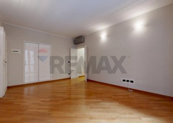 Stanza vuota - Trilocale Via Ciro Menotti
 
6, Milano - foto 4