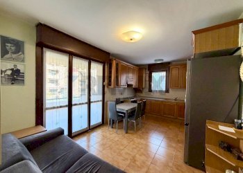 Sala da pranzo - Three-room apartment Via Monsignore Luigi Castelli
 
10, Desio - photo 4