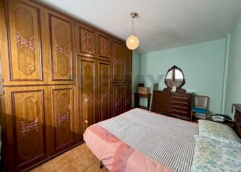 Camera / camera da letto - Three-room apartment Via Monsignore Luigi Castelli
 
10, Desio - photo 16