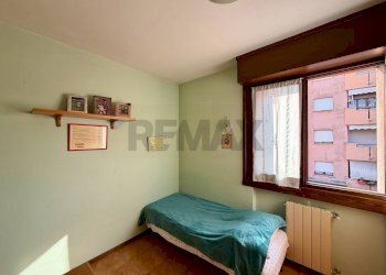 Camera / camera da letto - Three-room apartment Via Monsignore Luigi Castelli
 
10, Desio - photo 21