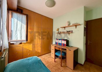 Camera / camera da letto - Three-room apartment Via Monsignore Luigi Castelli
 
10, Desio - photo 22