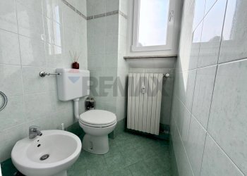 Bagno - Monolocale Via Degli Imbriani
 
16, Milano - foto 7