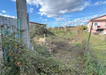 Vista delle montagne - Villa strada statale appia 7
 
Snc, Carinola - foto 8