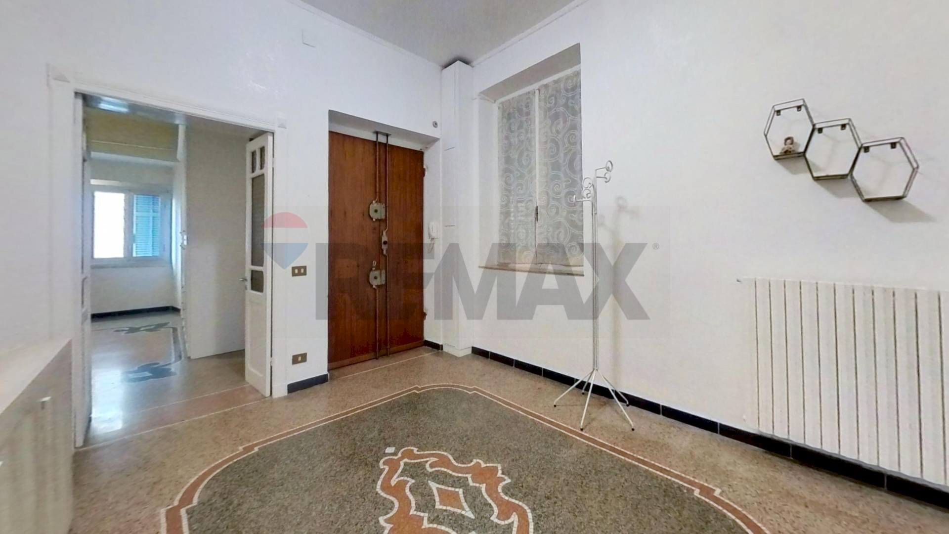 Hall / corridoio - Trilocale Via Nicolo Paganini
 
4, Savona - foto 2