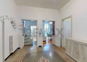 Hall / corridoio - Trilocale Via Nicolo Paganini
 
4, Savona - foto 1