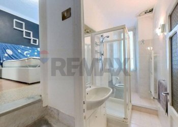 Bagno - Trilocale Via Nicolo Paganini
 
4, Savona - foto 20