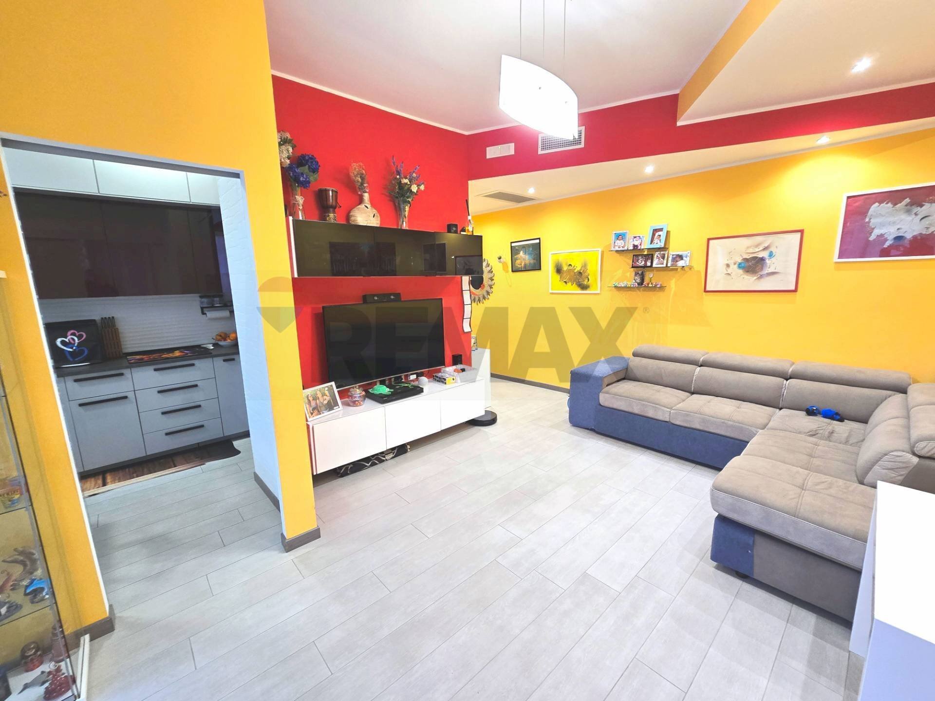 Soggiorno - Quadrilocale Via Val Maira
 
10, Milano - foto 3