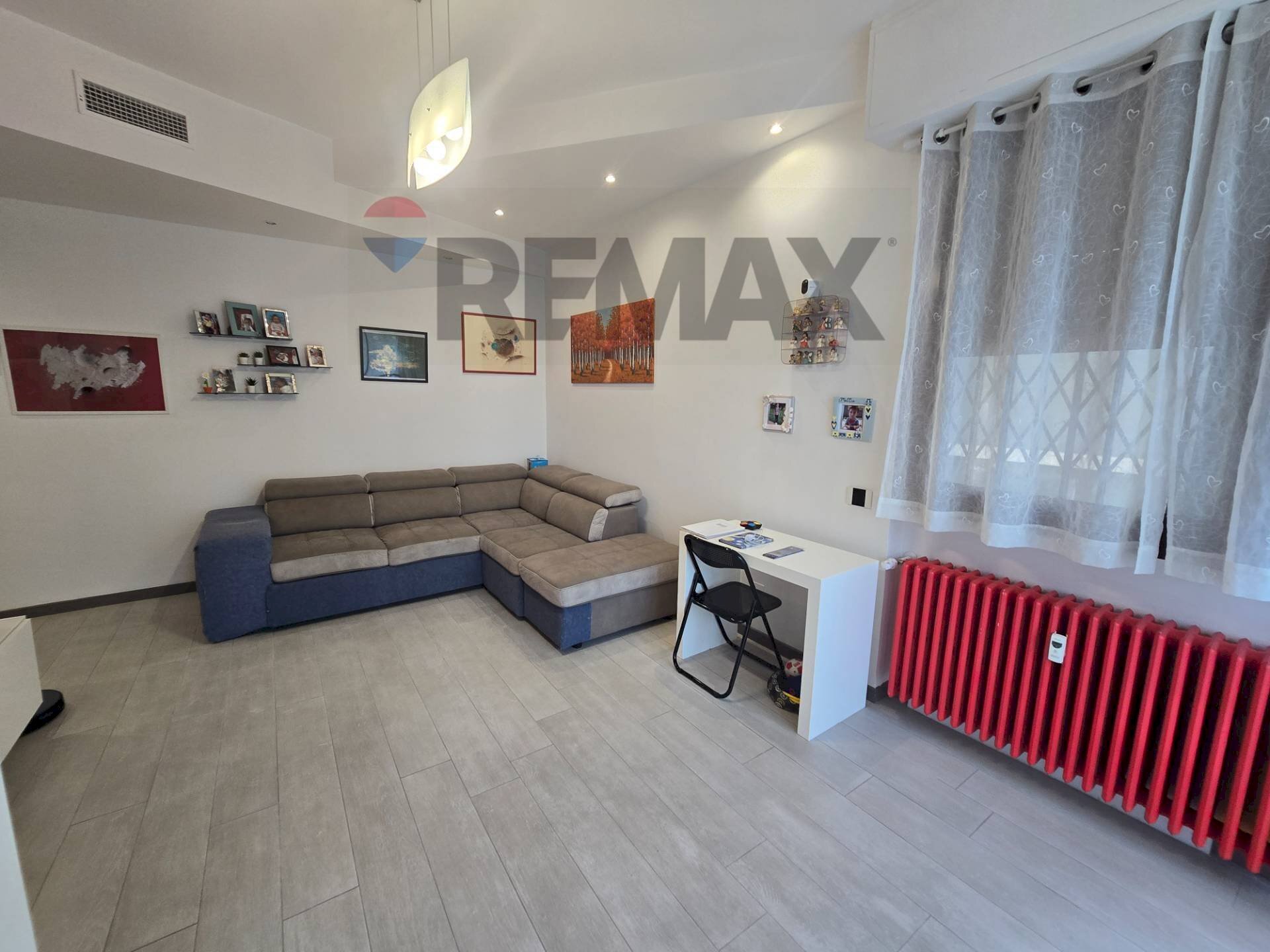 Soggiorno - Four-room apartment Via Val Maira
10, Milano - photo 3