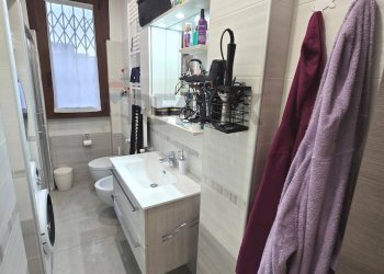 Bagno - Quadrilocale Via Val Maira
 
10, Milano - foto 18