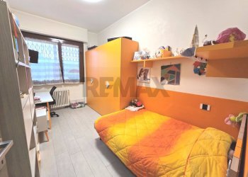 Camera / camera da letto - Quadrilocale Via Val Maira
 
10, Milano - foto 21