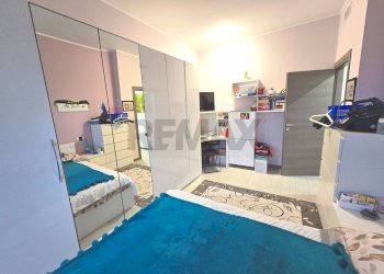 Camera / camera da letto - Quadrilocale Via Val Maira
 
10, Milano - foto 27