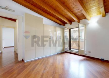 Stanza vuota - Quadrilocale Via Principe Eugenio
 
30, Milano - foto 14