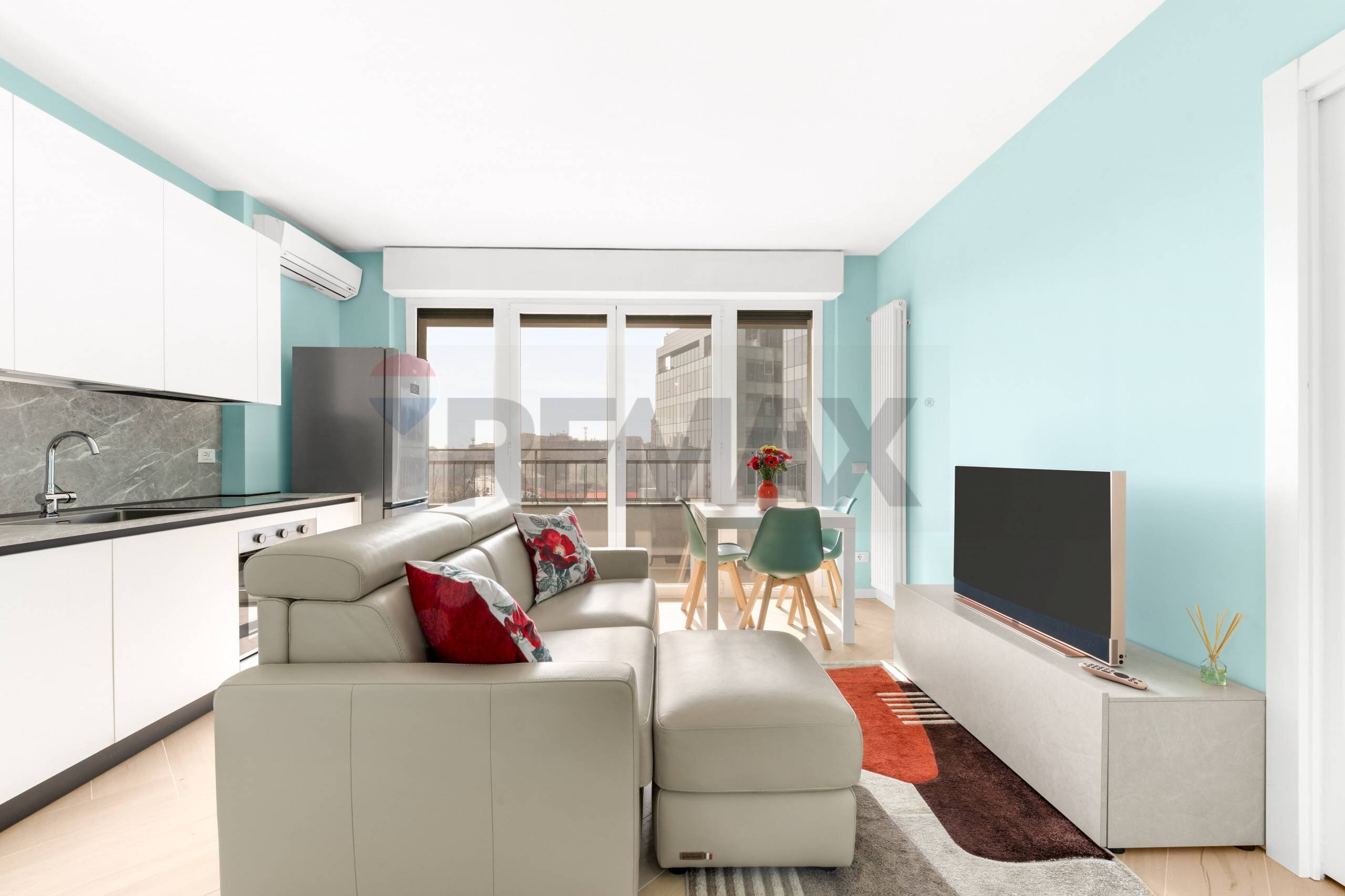 Sala da pranzo - Two-room apartment Via Del Futurismo
 
1, Milano - photo 2