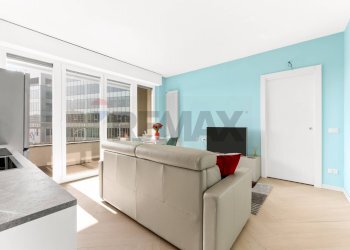 Soggiorno - Two-room apartment Via Del Futurismo
 
1, Milano - photo 8